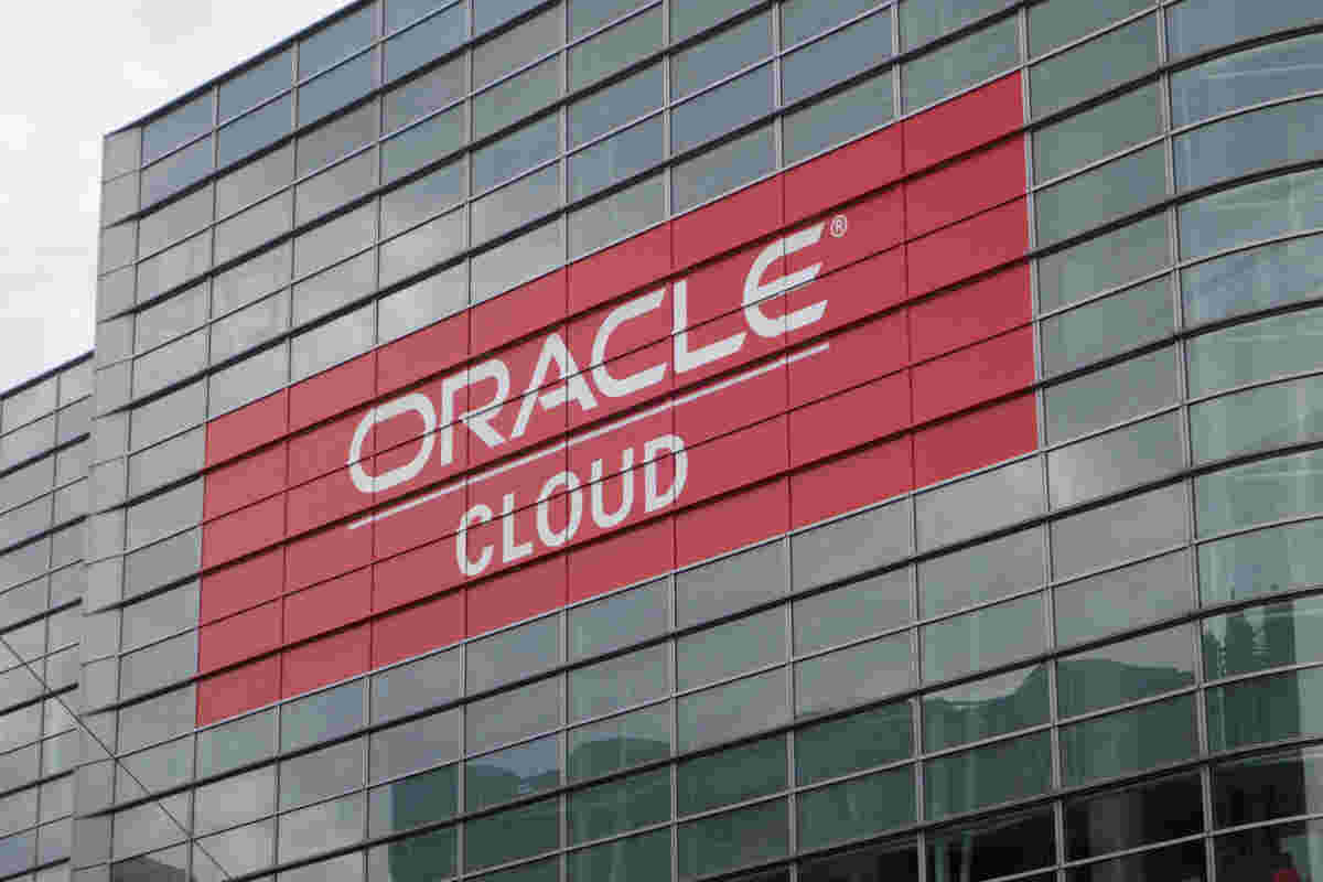 Oracle与前工人在据称摆弄云帐户